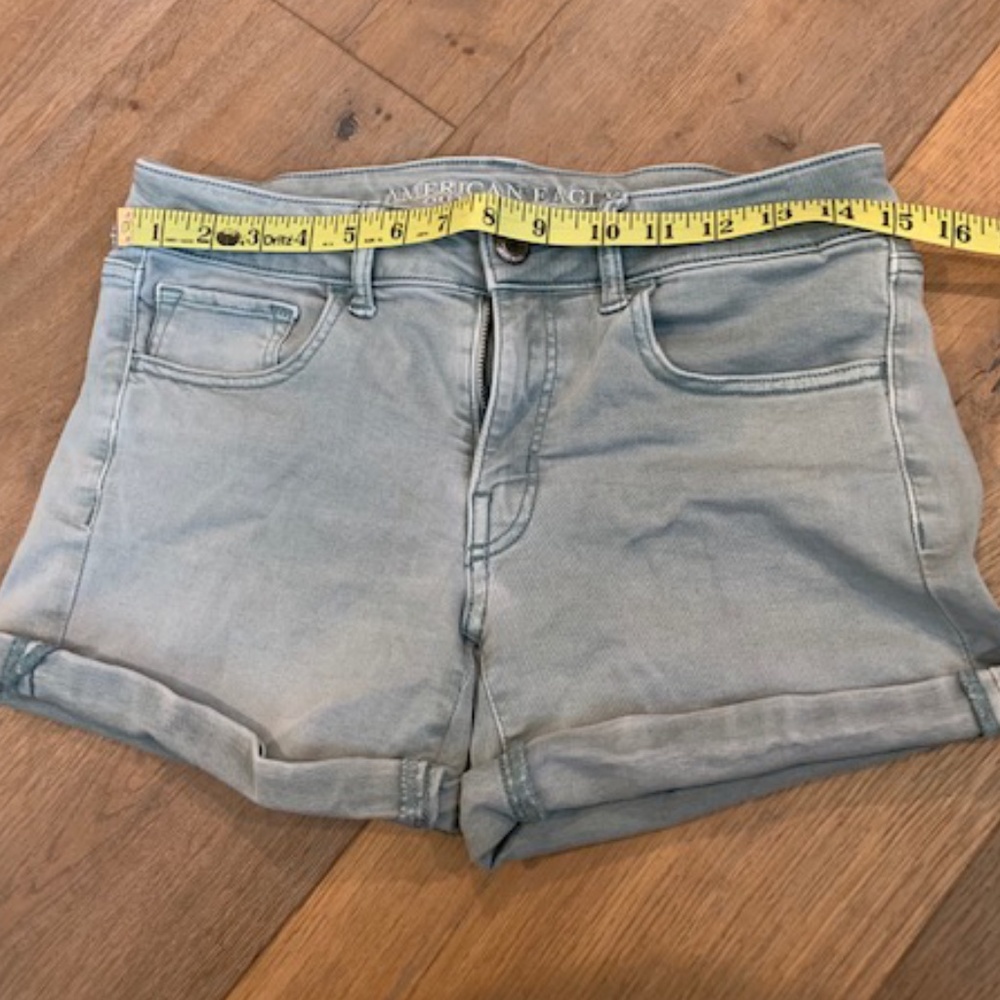 American Eagle Shorts - Midi Green